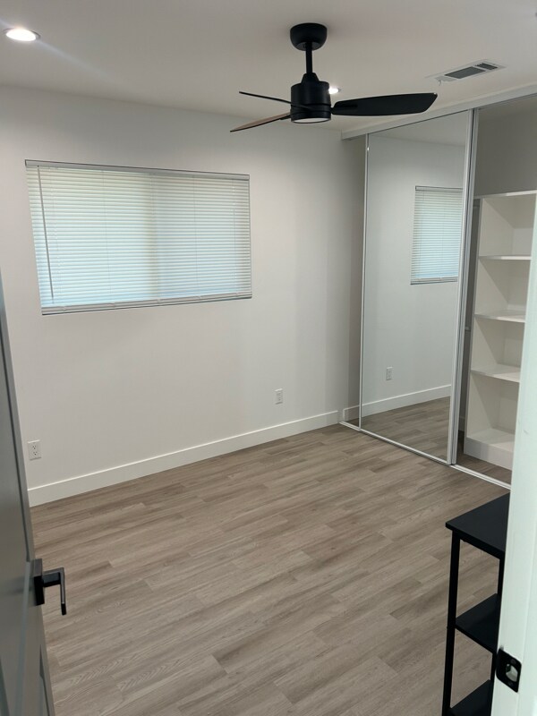 Foto del edificio - 11314 Hayvenhurst Ave