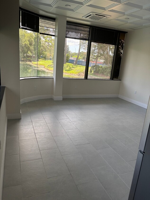 Building Photo - 15950 Bay Vista Dr