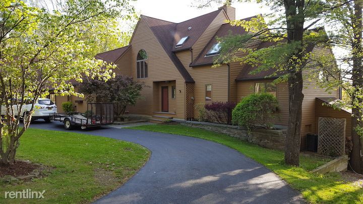 Primary Photo - 3 br, 3 bath House - 94 hungerford road it...