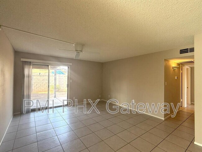 Foto del edificio - 1623 W Pampa Ave