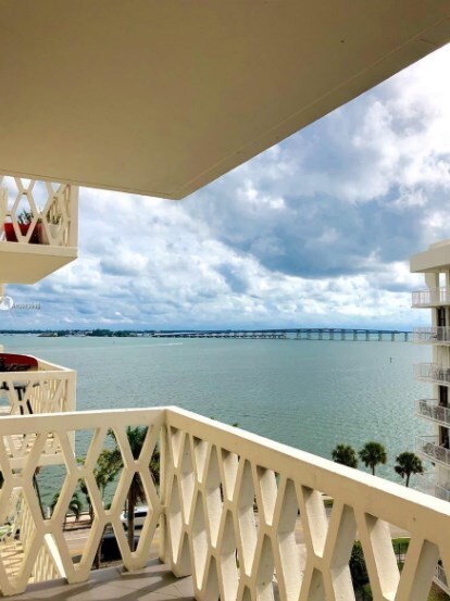 Primary Photo - 1400 Brickell Bay Dr