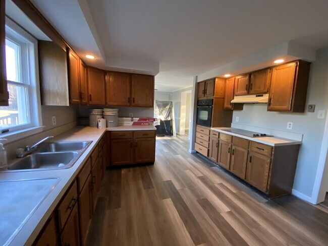 Foto del edificio - 26 Cedar Grove Ln