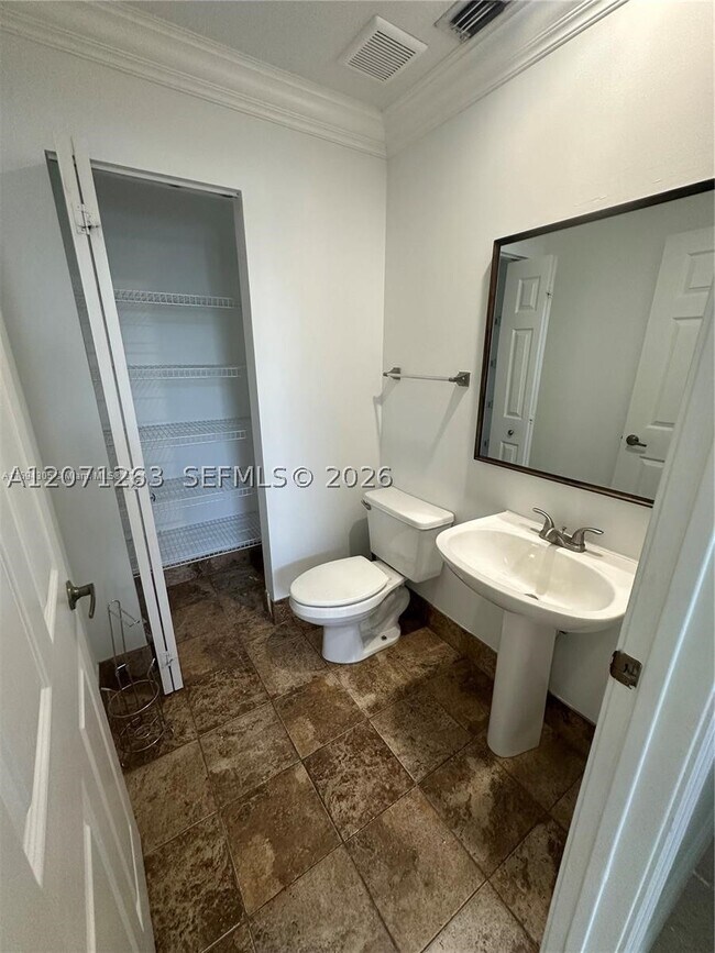 Foto del edificio - 13274 NW 15th Ct