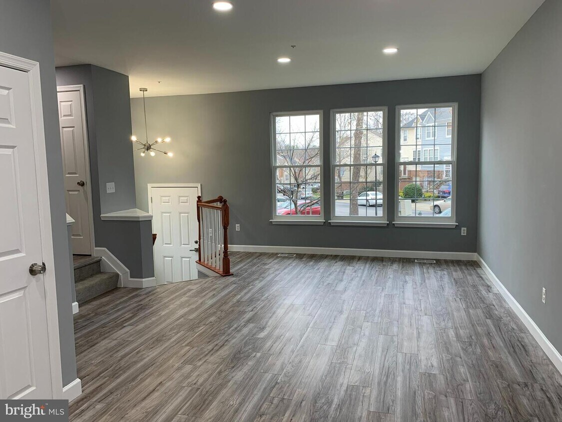 10518 Elders Hollow Dr, Mitchellville, MD 20721 Townhome Rentals in