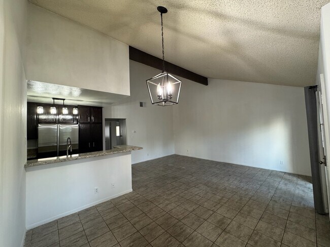 Foto del edificio - 14839 Sherman Way
