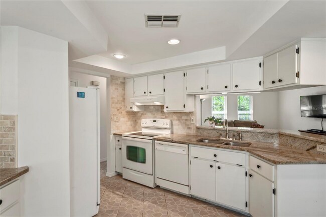 Foto del edificio - 8621 Bridgewater Dr