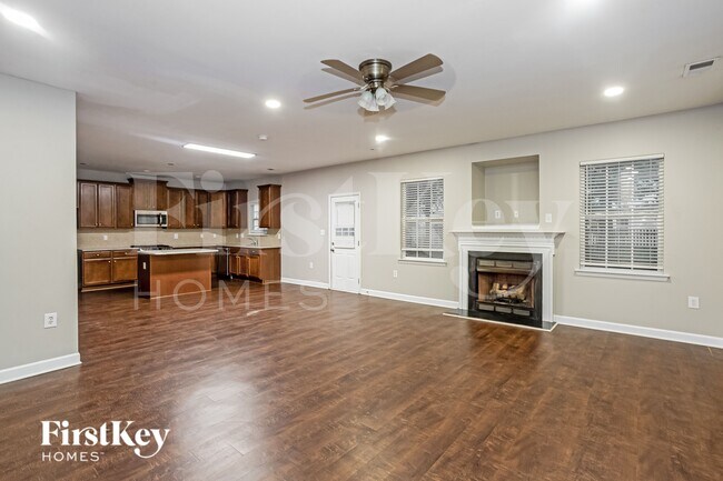 Foto del edificio - 4204 High Shoals Dr