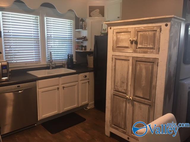 Foto del edificio - 1332 Halsey Ave NE