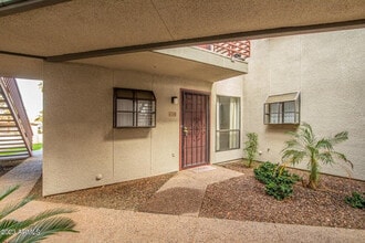 Building Photo - 3434 W Danbury Dr