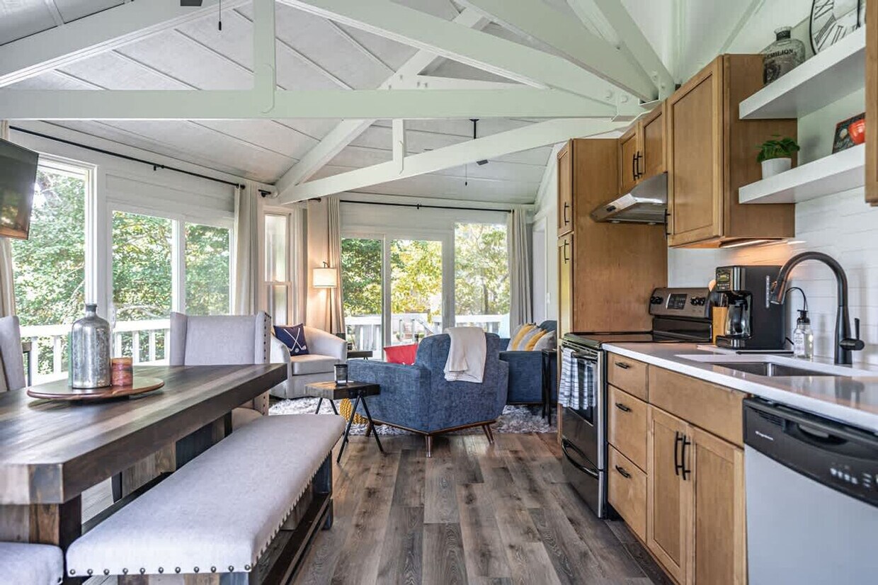Foto principal - 1175 St Andrews Dr