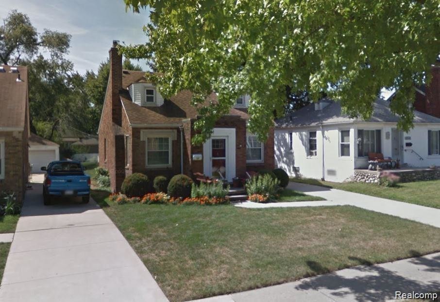 Primary Photo - 1841 Roslyn Rd