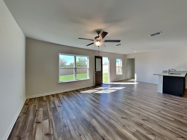 Foto del edificio - 160 Cactus Crk Trl