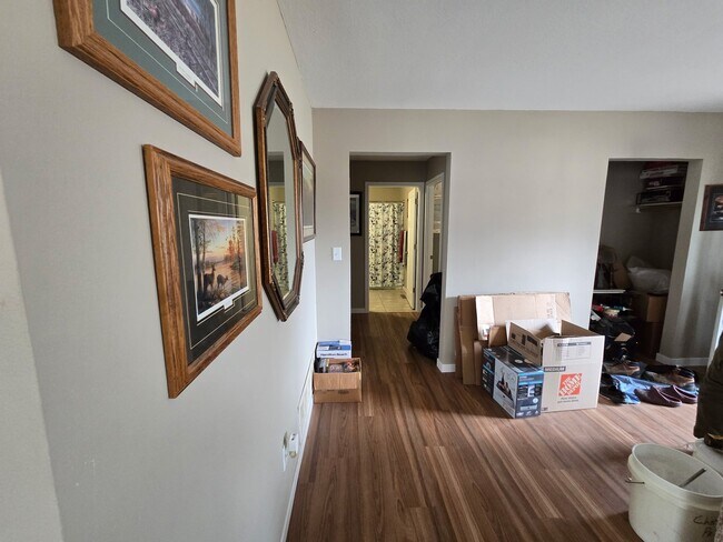 Foto del edificio - 1622 Linson Cir