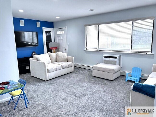 Foto del edificio - 532 Cricket Ln