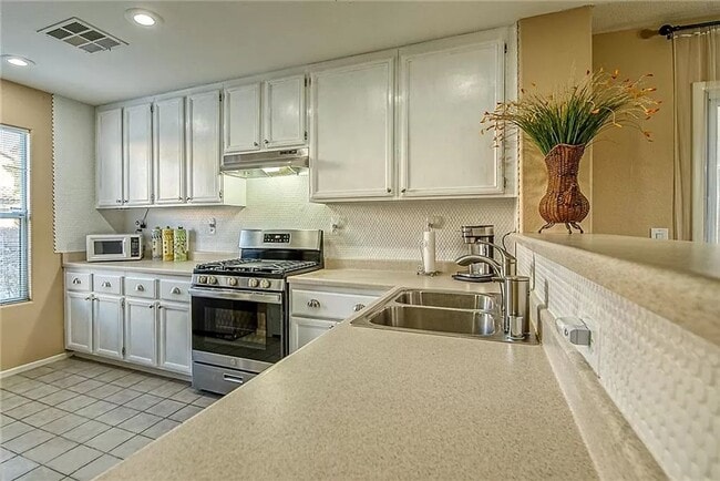Building Photo - Highly Desirable Liberty at Warm Springs C...