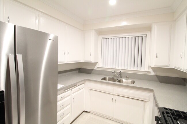 Foto del edificio - 3121 Bagley Ave