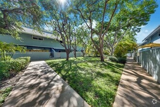 Building Photo - 798 Crandon Blvd
