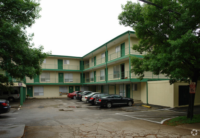 Building Photo - Sterling Crest