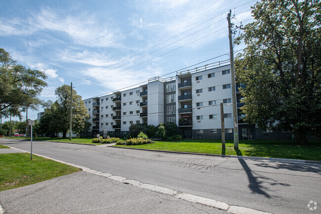 Building Photo - Marland Gardens