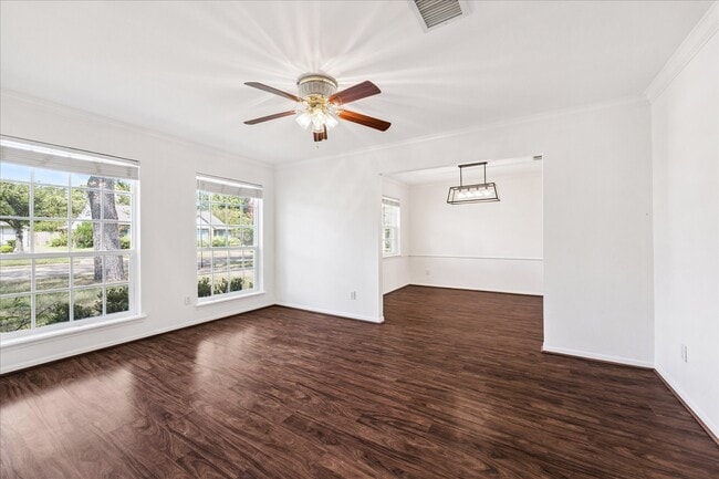 Building Photo - 2314 Eaglerock Dr