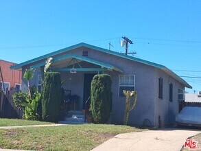 Building Photo - 1623 W 69th St