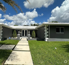 Building Photo - 6951 Miami Lakeway S