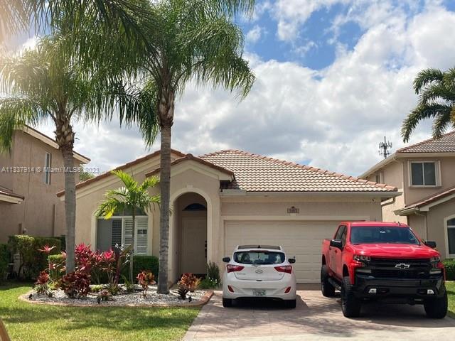 Primary Photo - 5103 Woodfield Way