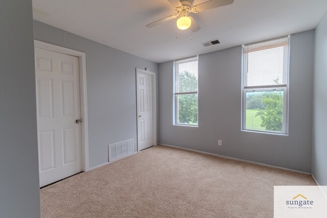 Photo - 1034 N Eden St Apartment