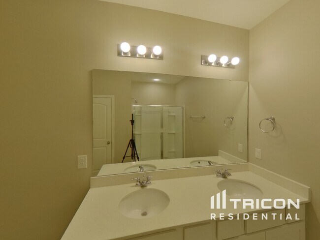 Building Photo - 233 William Dylan Drive Murfreesboro TN