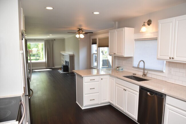 Foto del edificio - Proctor District 2 Bedroom 1.75 Bathroom H...