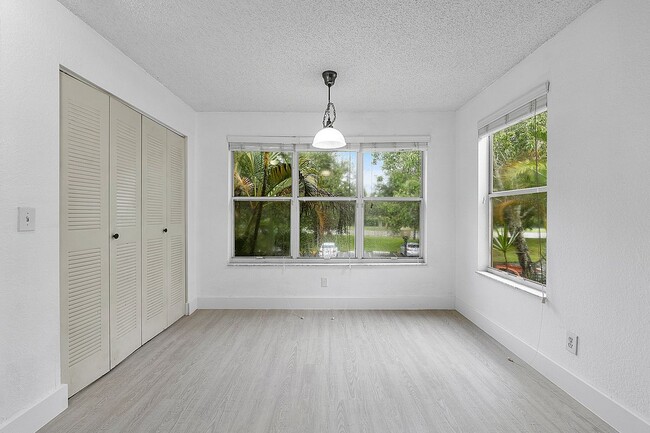 Foto del edificio - 417 Vista Isles Dr