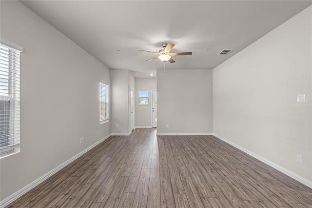 Building Photo - 210 Monarch Wy