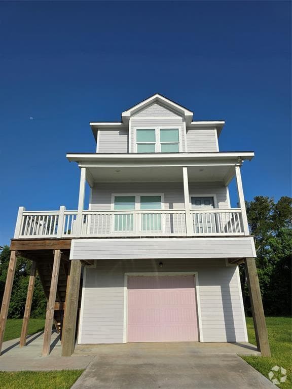 Building Photo - 6326 Red Oak Dr