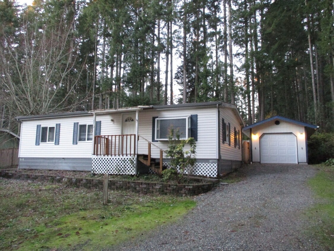Foto principal - 2 Bedroom, 2 Bathroom Lake Holiday Home