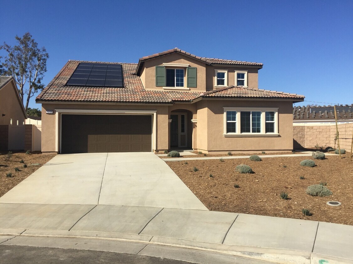 Foto principal - MultiGen Lake Elsinore McKenna Pointe Home...