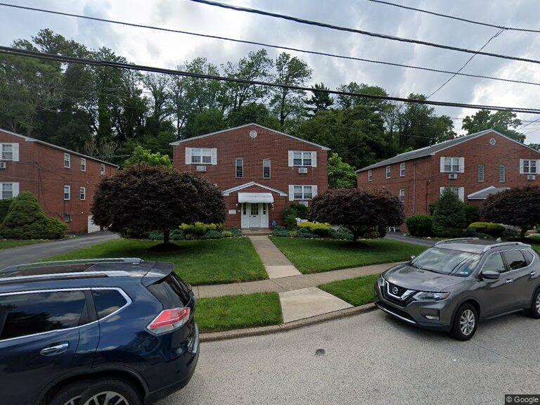 28 S Brookside Rd Unit 1R, Springfield, PA 19064 Apartments in