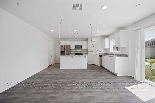 Building Photo - Brand New Construction 4 Bed/3 Bath Luxuri...
