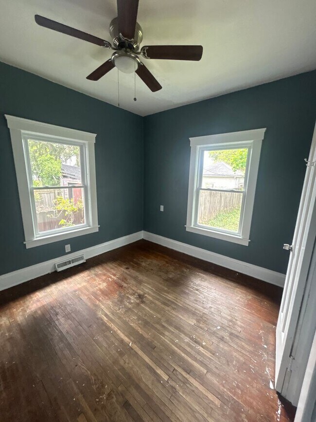 Foto del edificio - 3bd Single Elyria Section 8