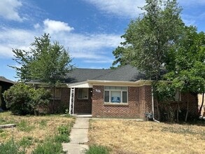 Building Photo - 2985 Ivanhoe St