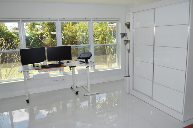 Foto del edificio - 370 NW 14th St