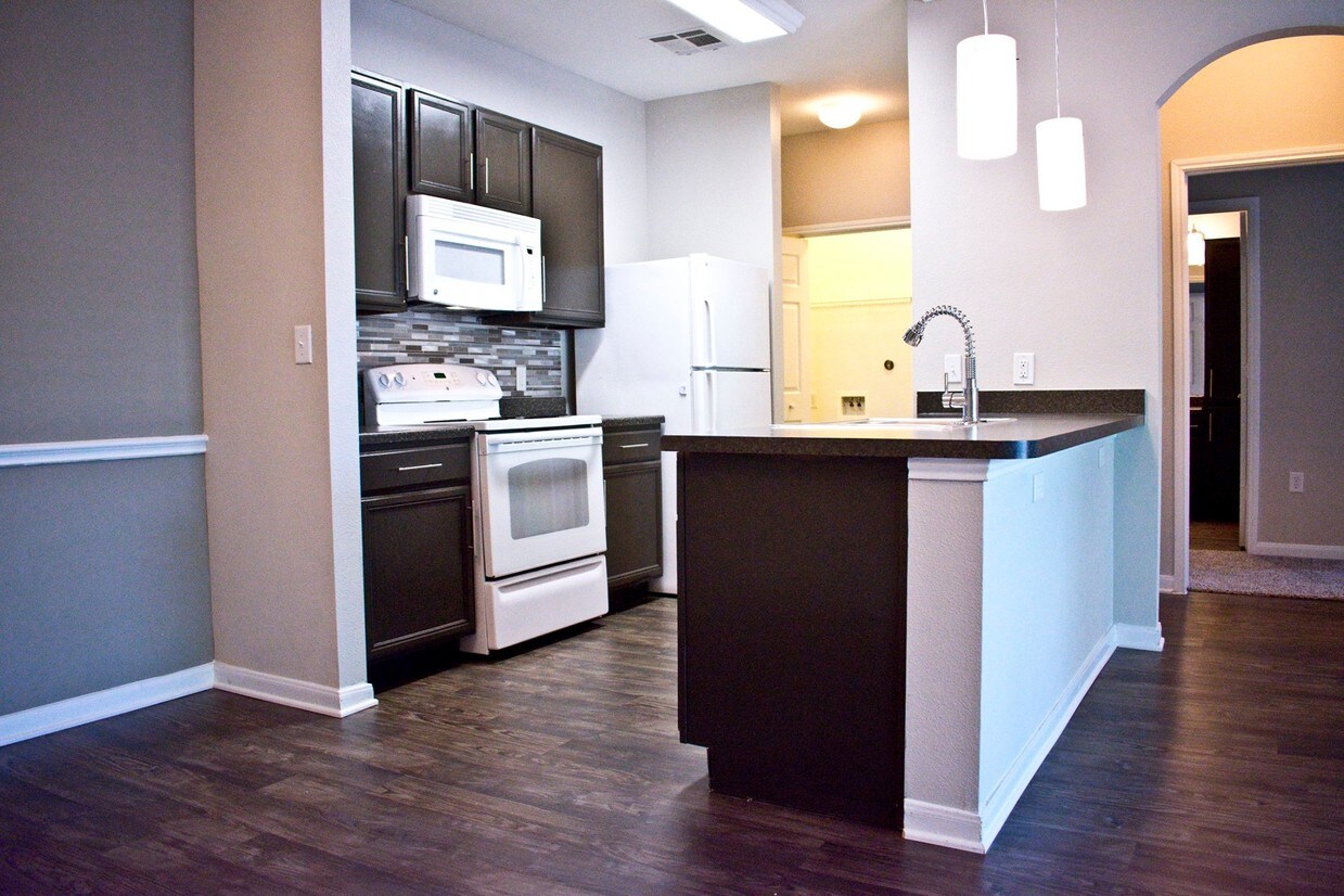 Estate Villas at Krum Apartments Apartments in Krum, TX