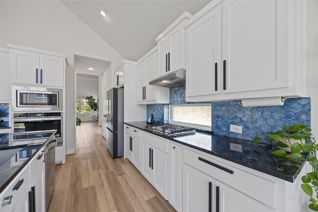 Foto del edificio - 101 Lavender Ln