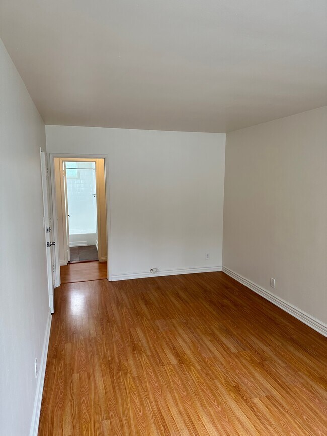 Foto del edificio - 10850 Landale St