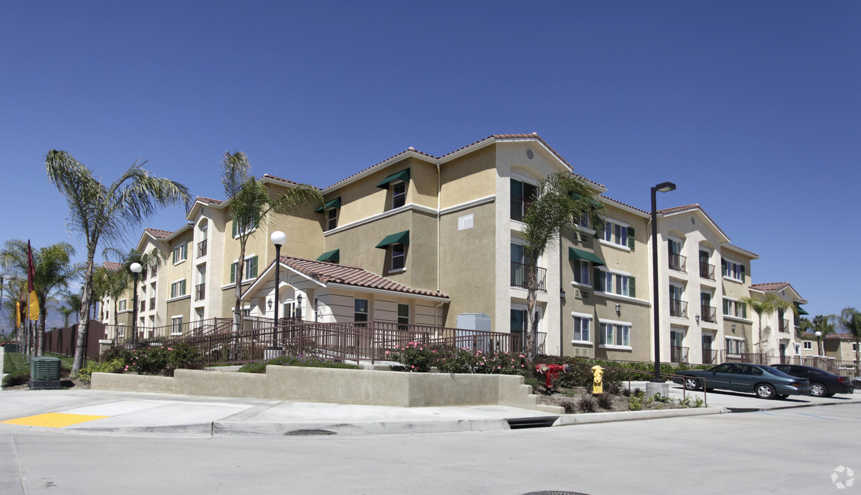 Building Photo - Loma Linda Commons