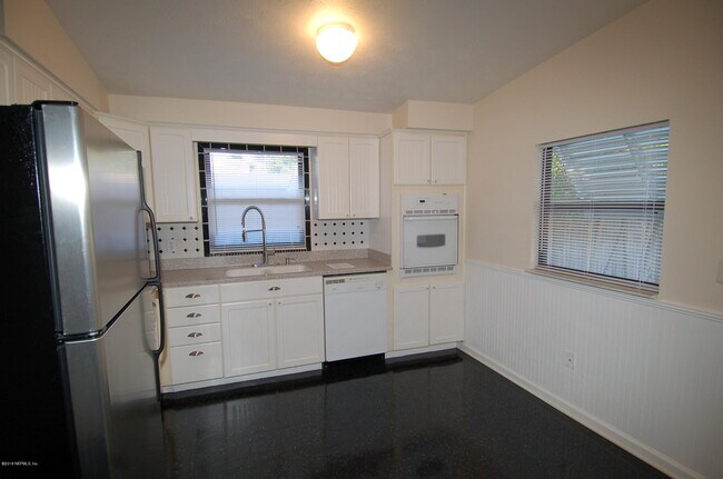 Building Photo - 11219 Americana Ln