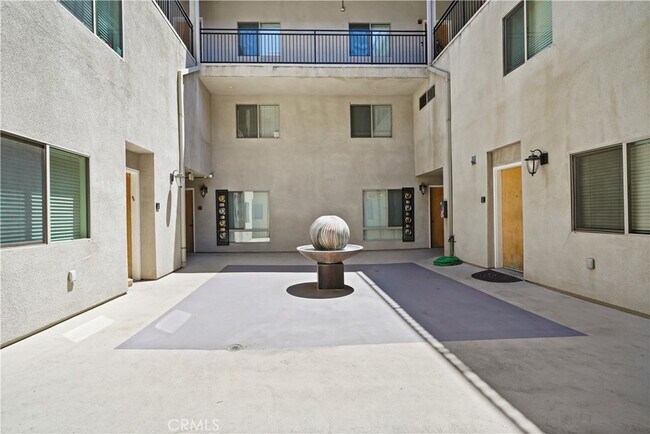 Building Photo - 11312 Huston St