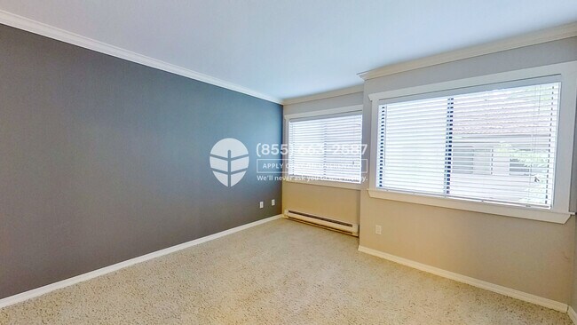 Foto del edificio - 1326 Bellevue Way NE
