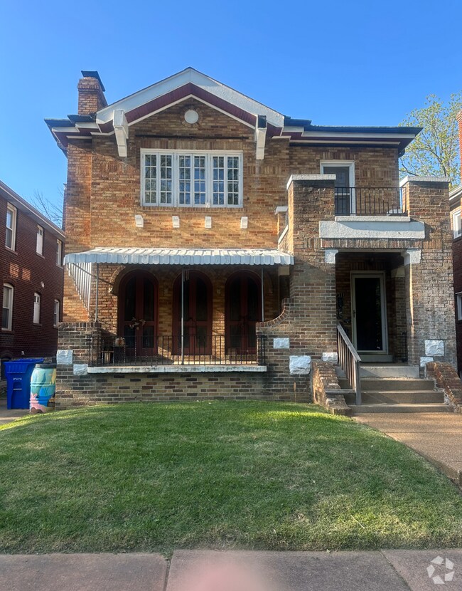 Building Photo - 7311 Amherst Ave