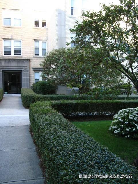 Building Photo - 28 Colborne Rd