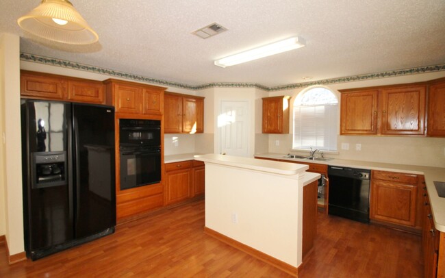 Foto del edificio - Wonderful 4/2/2 in Duncanville For Rent!